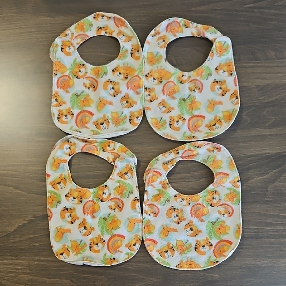 Sea Animals Baby Bib Set - Picture 6 of 6
